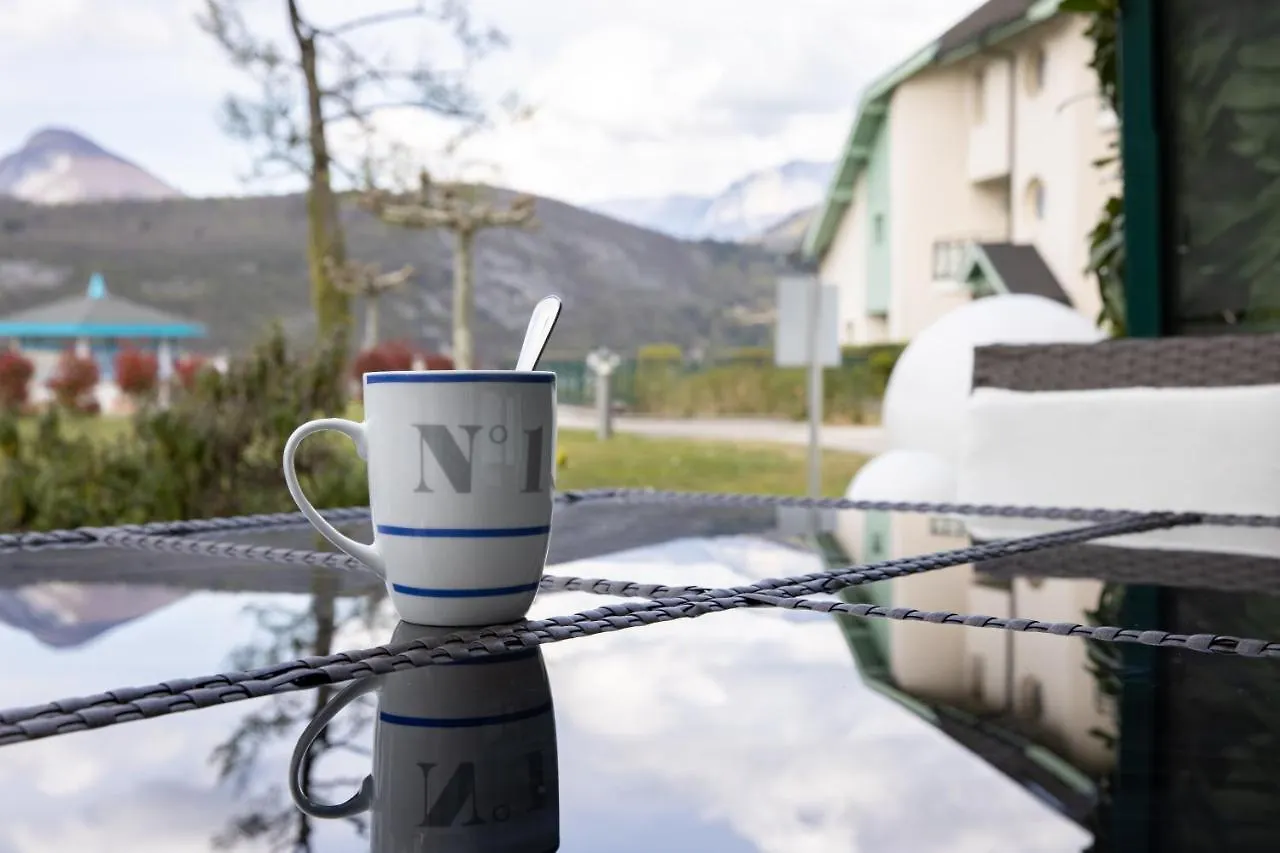Rare : Au Bord Du Lac D'Annecy, Cosy Appartement En Rez De Jardin Avec Terrasse Privative 뒤엥