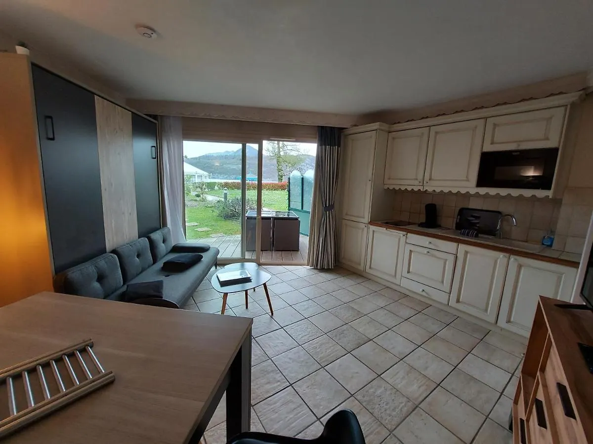 Rare : Au Bord Du Lac D'Annecy, Cosy Appartement En Rez De Jardin Avec Terrasse Privative 뒤엥 0*,  프랑스